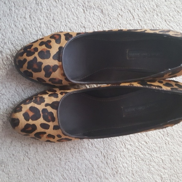 Pumps - Picture 3 of 3